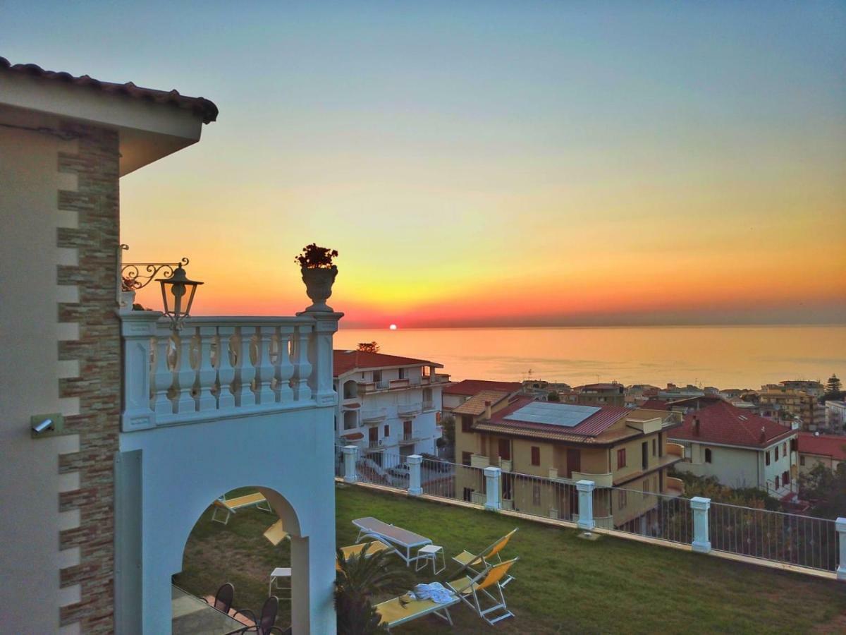 Villa Bella Vista Tropea Exterior foto